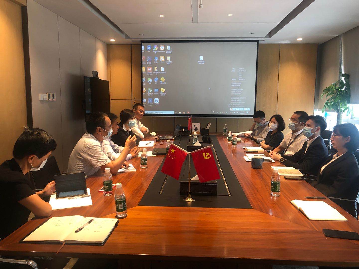 我司與華潤(rùn)物業(yè)共同開(kāi)展河道管養(yǎng)標(biāo)準(zhǔn)建設(shè)